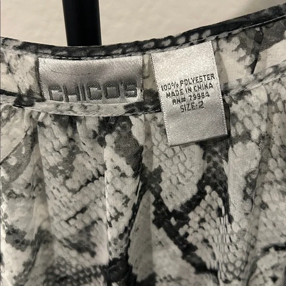 EUC Chico's Monochrome Snake Print Blouse. Size 2 - Picture 2 of 5